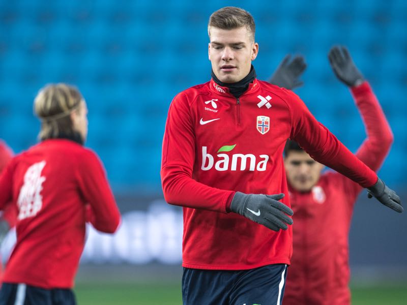 Alexander Sorloth of Norway during training before the UEFA Nations League C group three match between Norway and Bulgaria at Ullevaal Stadion on October 15, 2018 in Oslo, Norway. (Photo by Trond Tandberg/Getty Images)